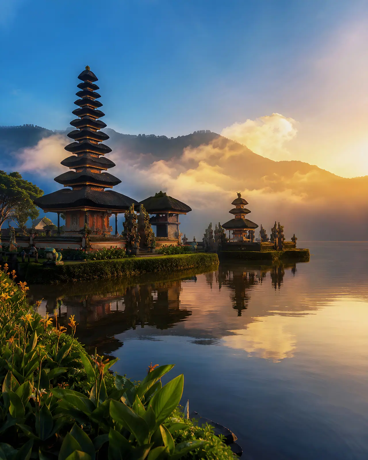 Pura Ulun Danu Beratan, a tiered Balinese temple on the edge of Lake Bratan
